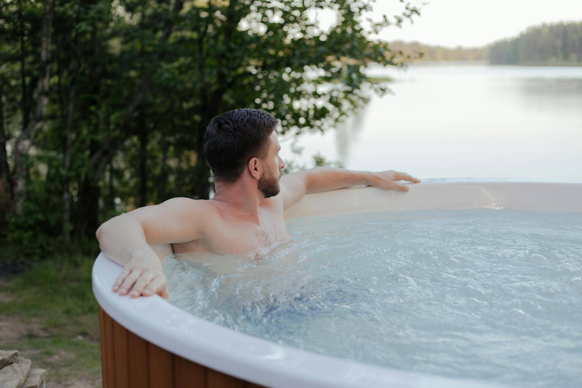 How to test water in hot tubs